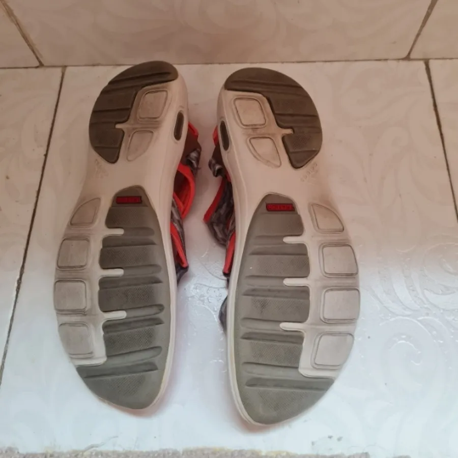 کفش adidas