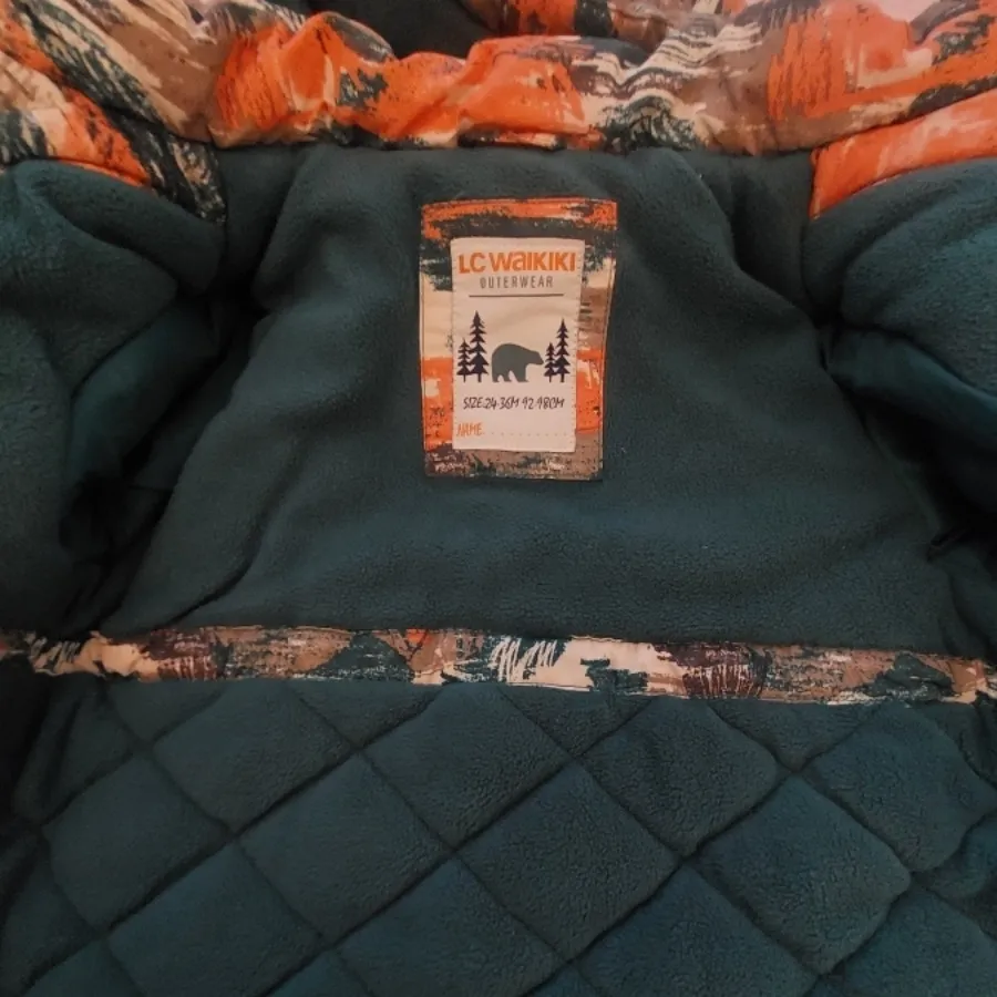 کاپشن ال سی وایکیکی