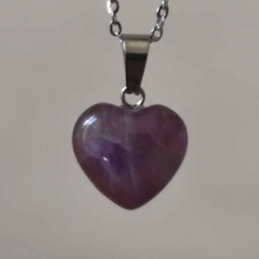 گردنبند قلب سنگی