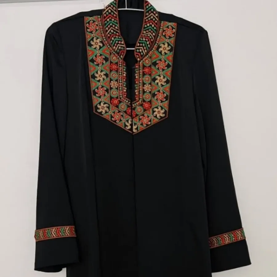 مانتو مشکی سوزن دوزی
