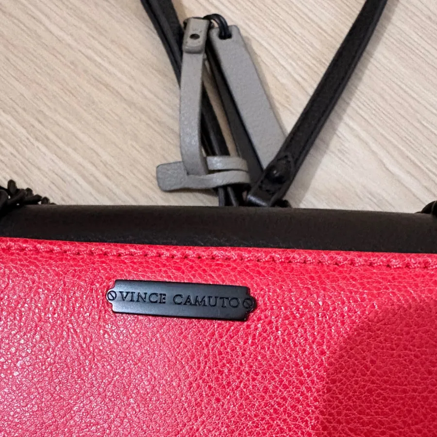 کیف چرم برند vince camuto