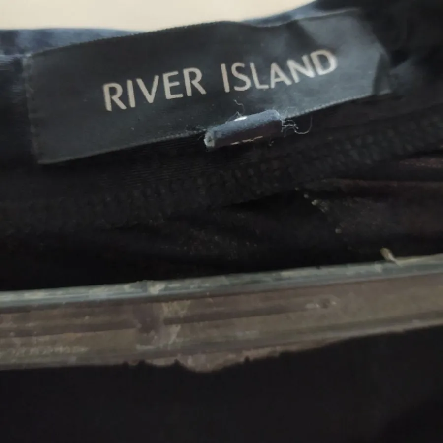 لگ liver island