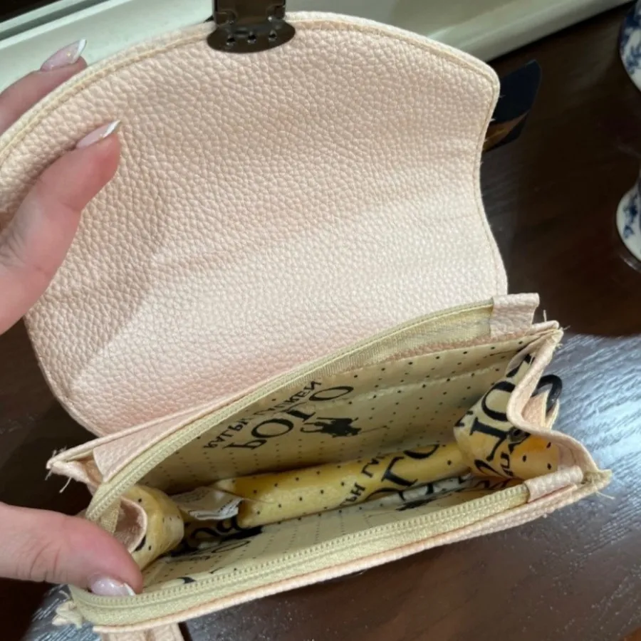 کیف گلبهی صورتی