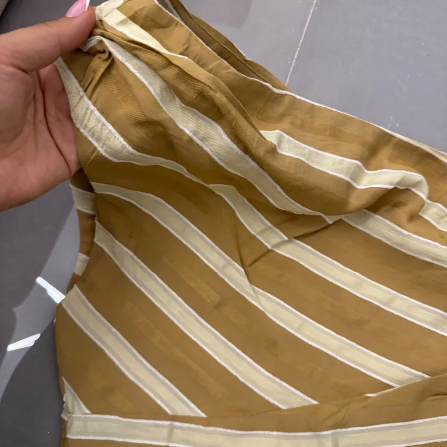 تاپ zara