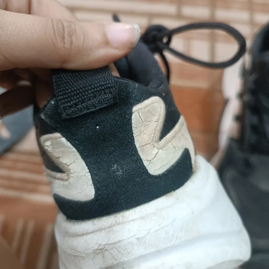 کتونی آدیداس