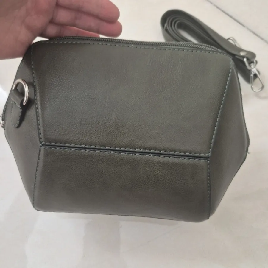 کیف دوشی آلفا