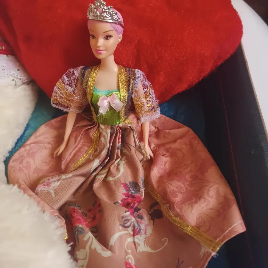 عروسک باربی