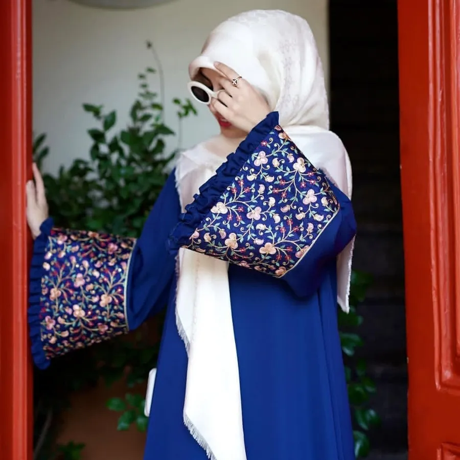 عبا عطیه دیزاین