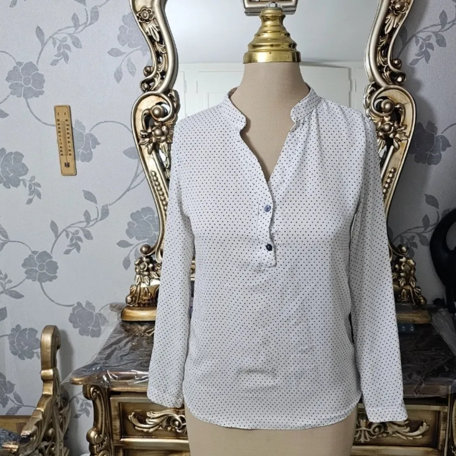 شومیز خال خال