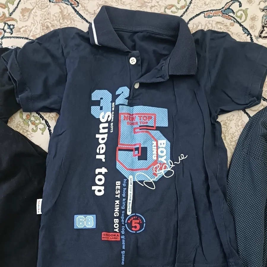 تعدادی لباس پسرانه