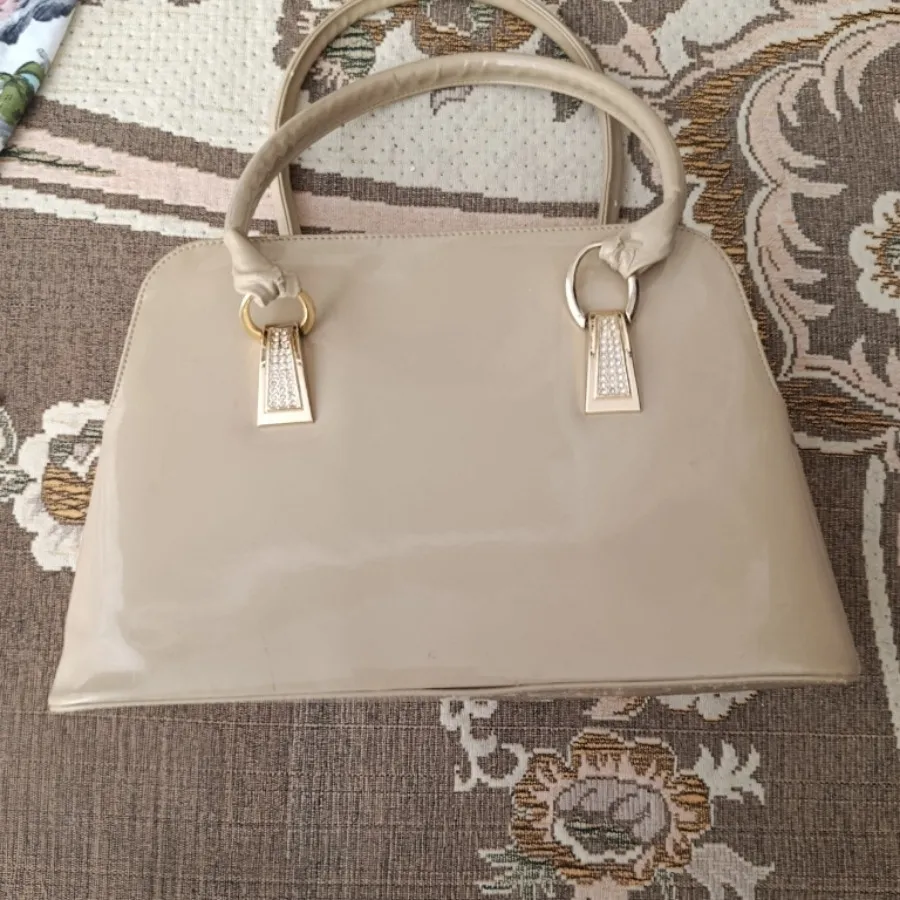 کیف ورنی کرمی