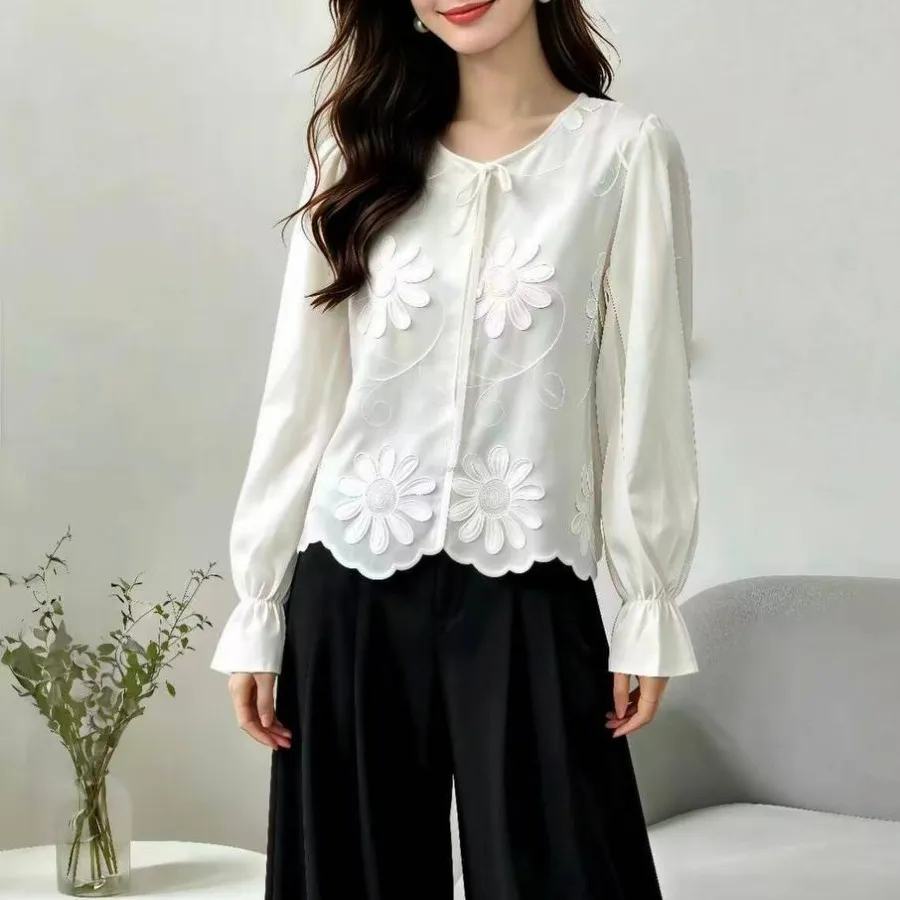 شومیز گل برجسته