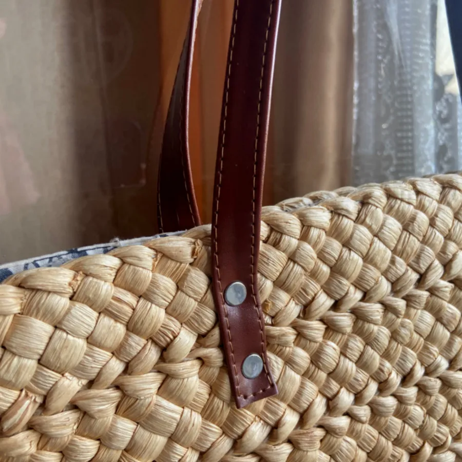 کیف حصیری Bershka
