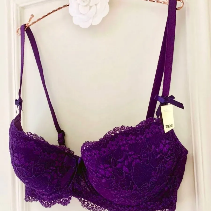 Violet Chloe Balconette