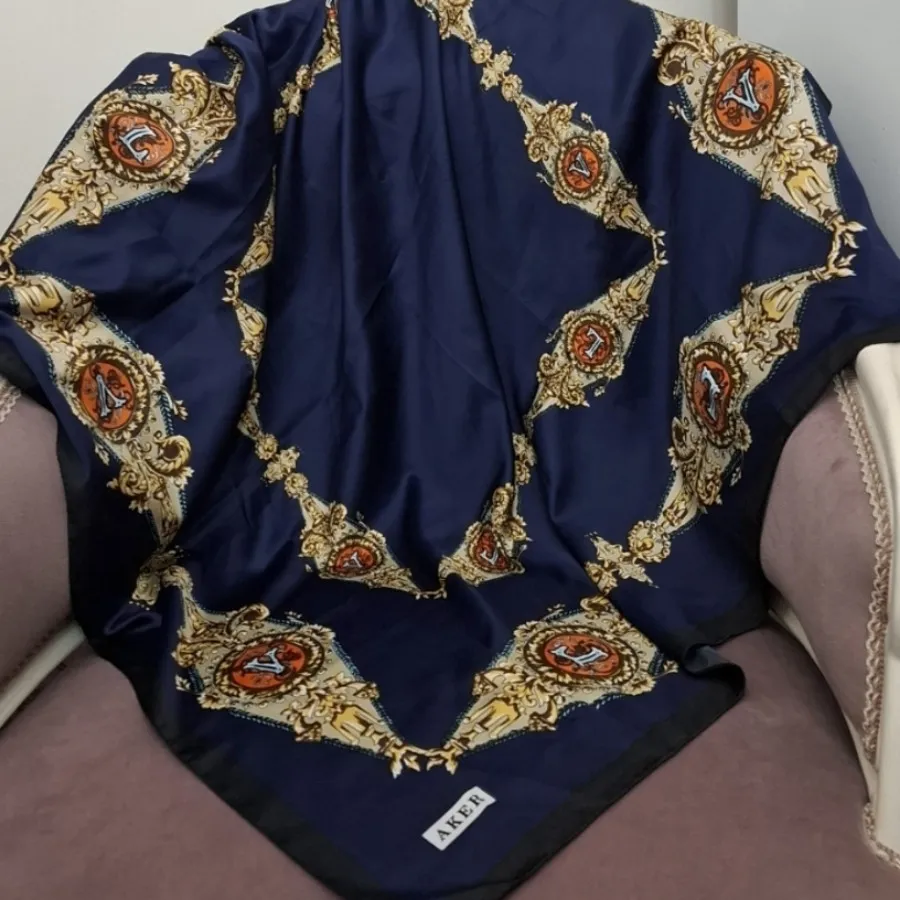 روسری زنانه