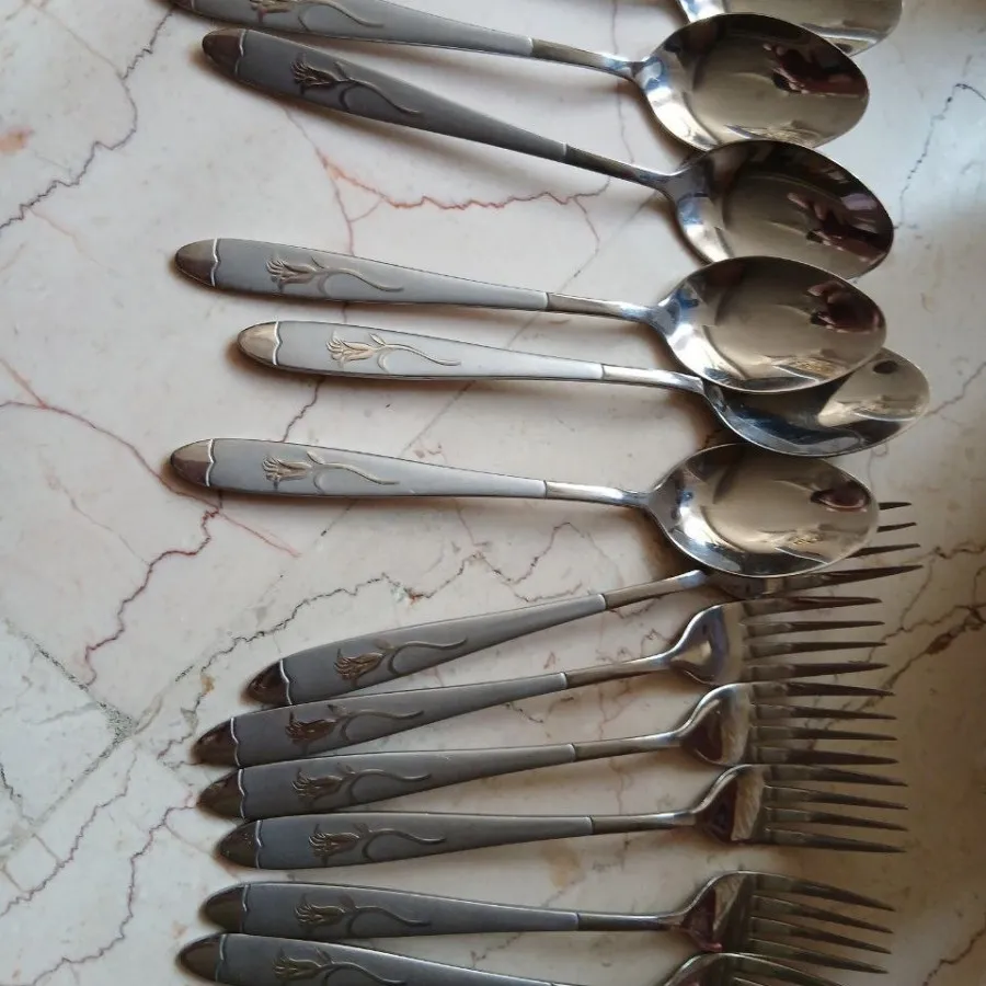 ست قاشق چنگال شش نفره