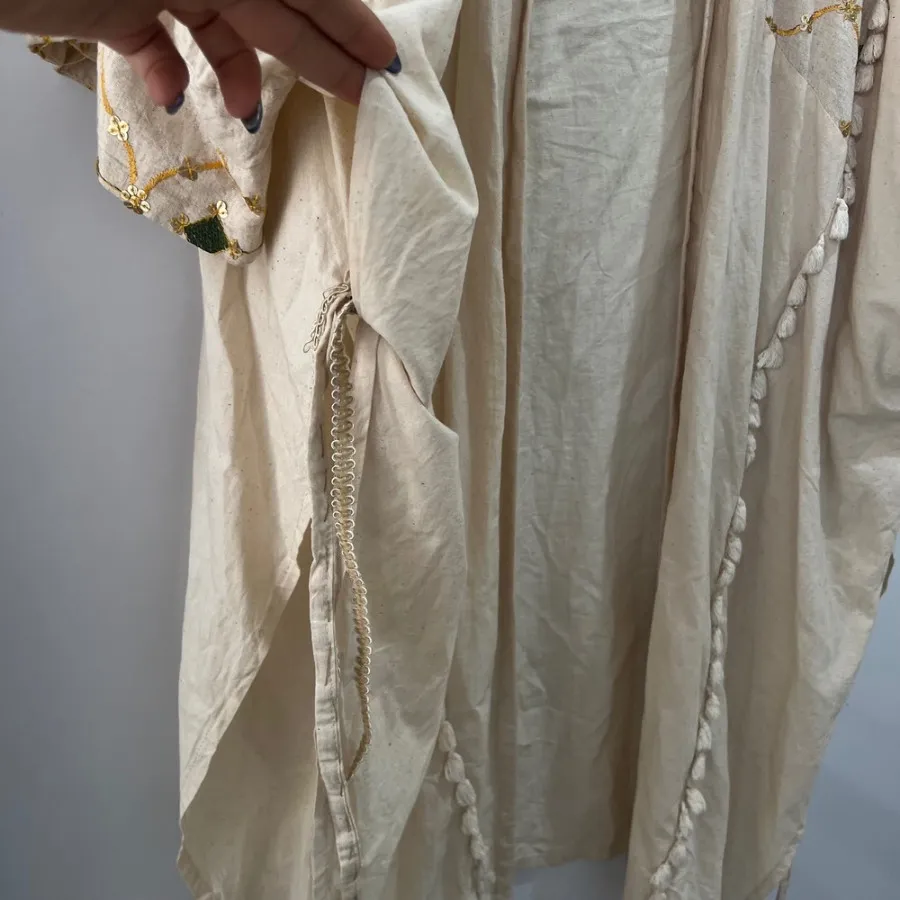 مانتو کرمی لینن