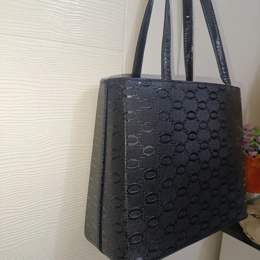 کیف ورنی زنانه