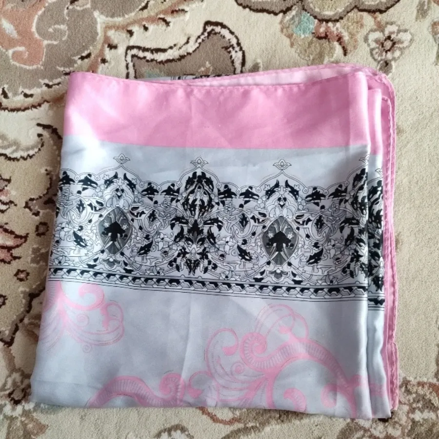 روسری ساتن