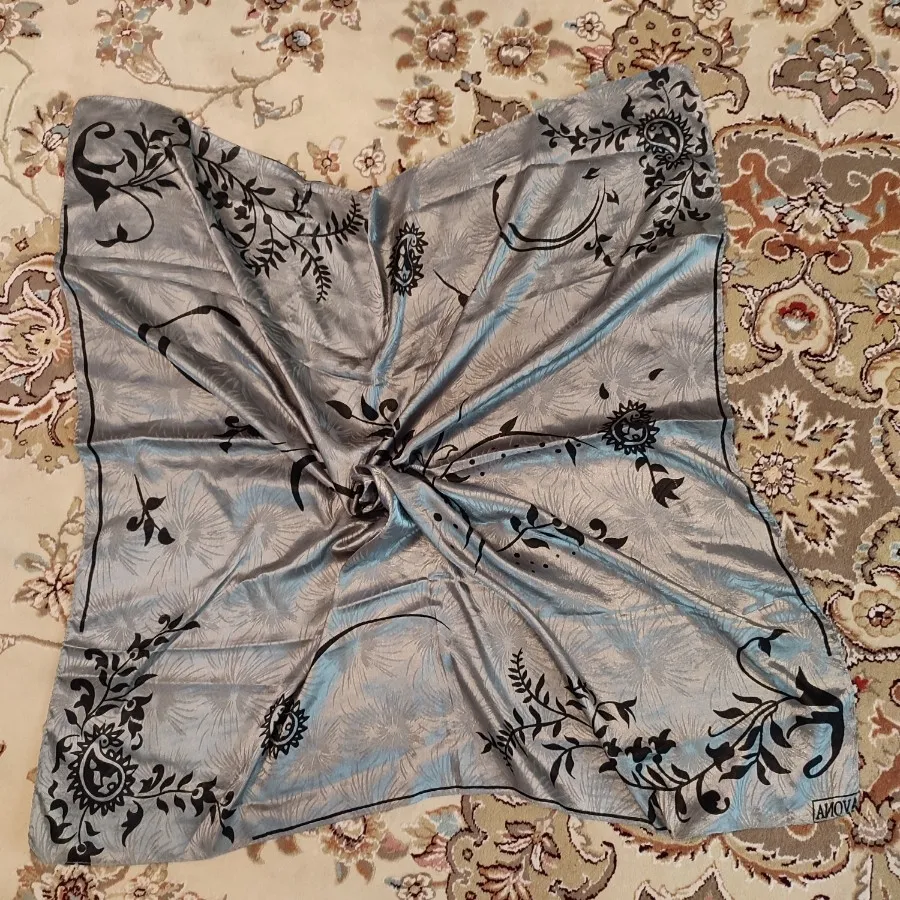 روسری ساتن