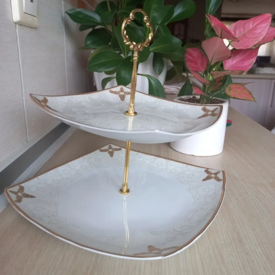 شیرینی خوری دو طبقه