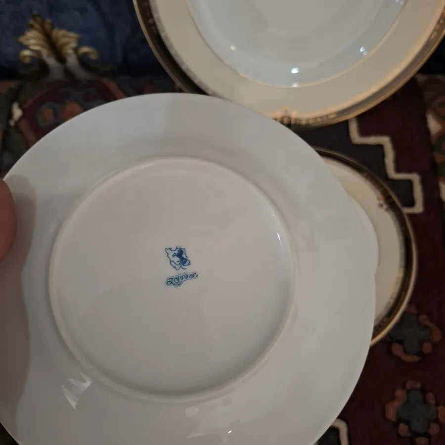 شیرینی خوری