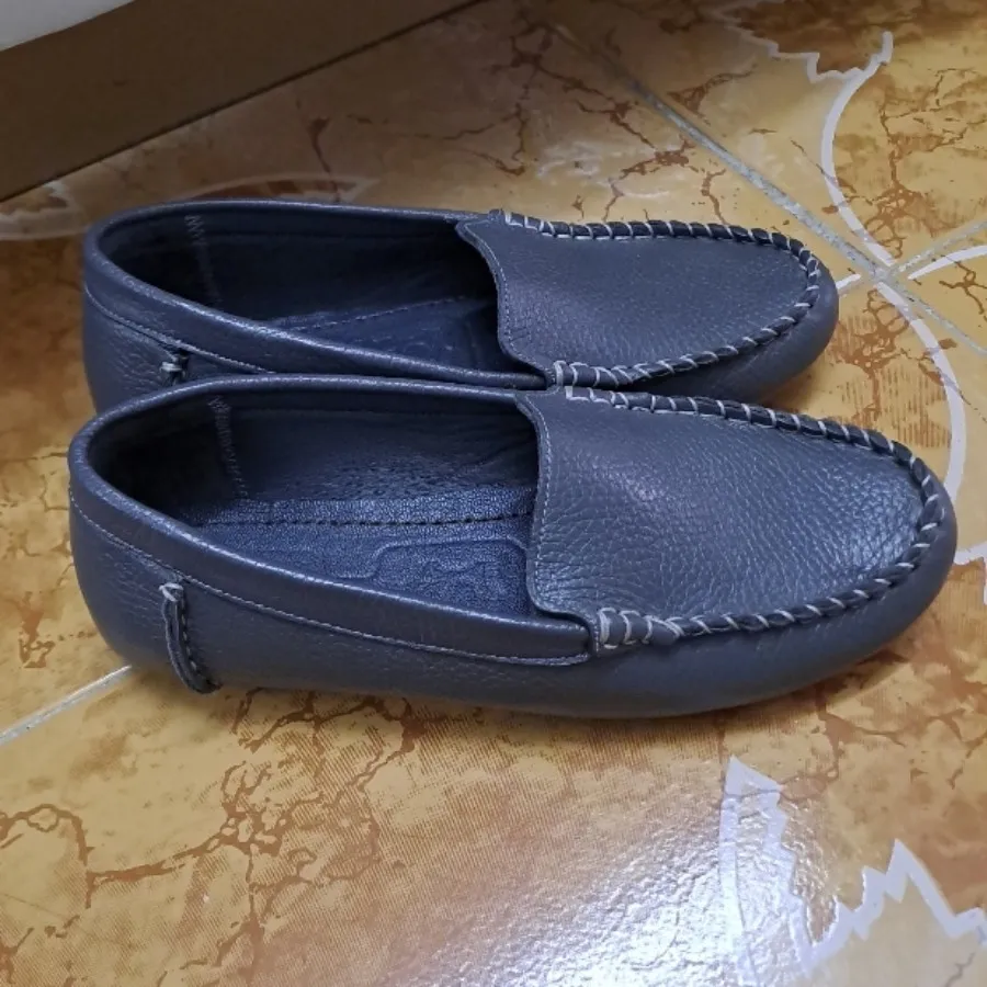 کفش چرم طوسی