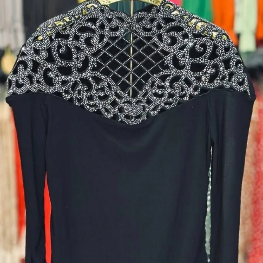بادی مشکی نگینی