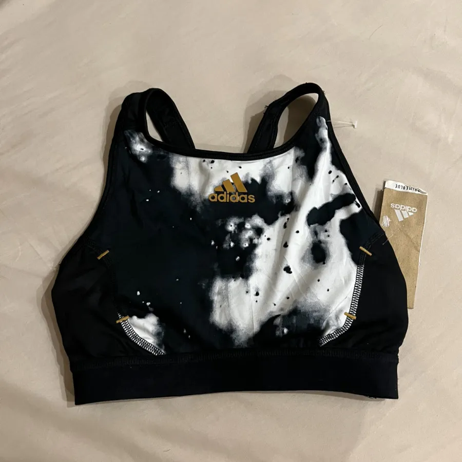 نیمتنه ورزشی Adidas