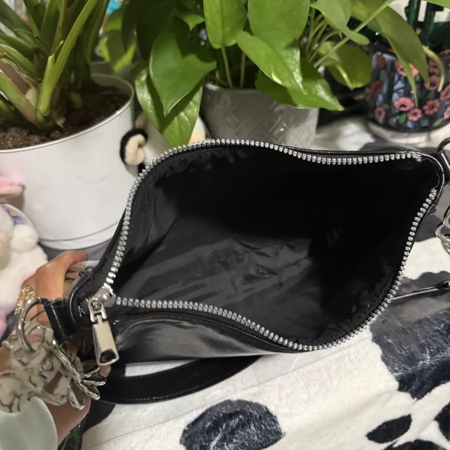 کیف برند H&M