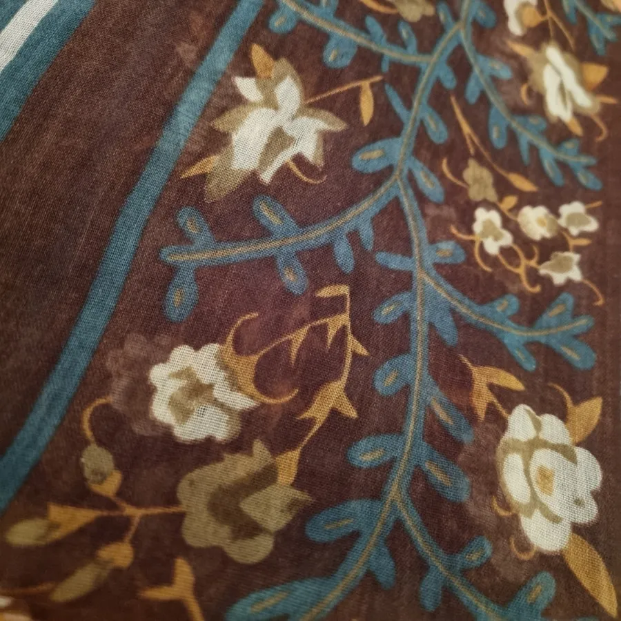 روسری نخی زنانه