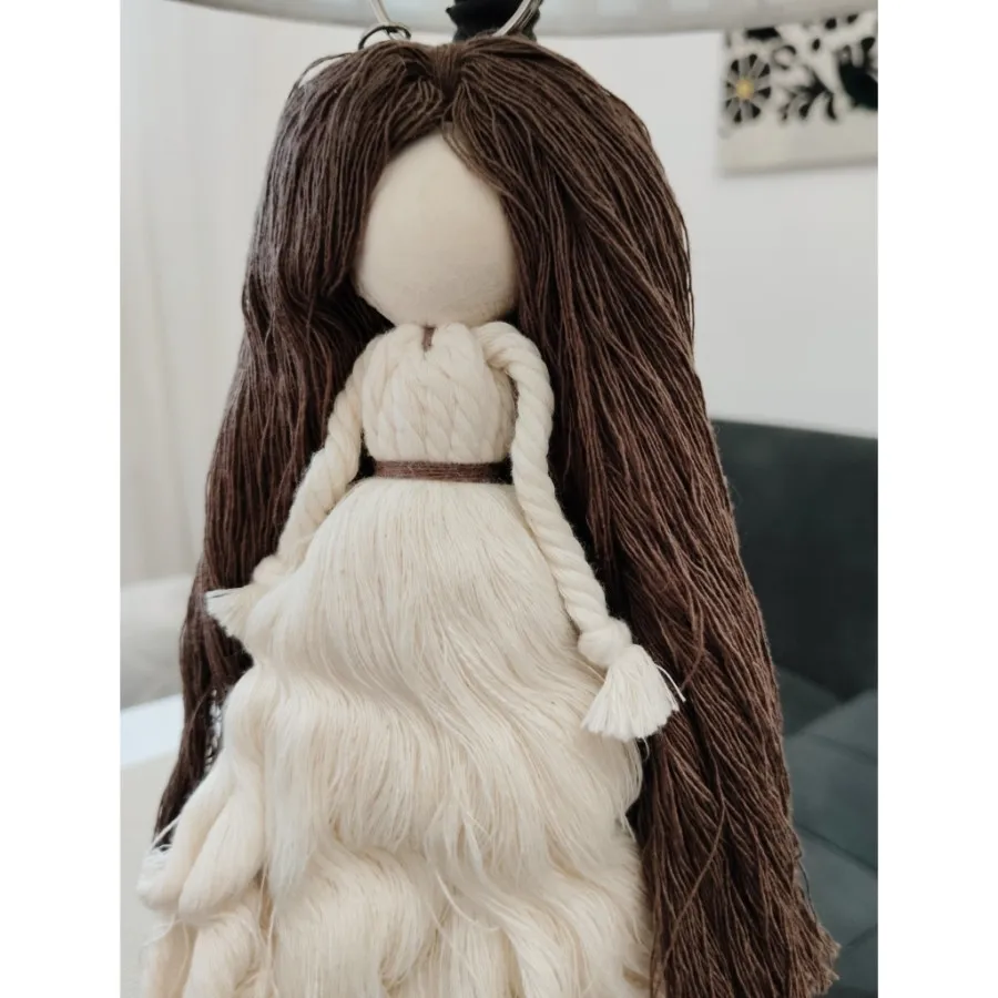 عروسک آویز