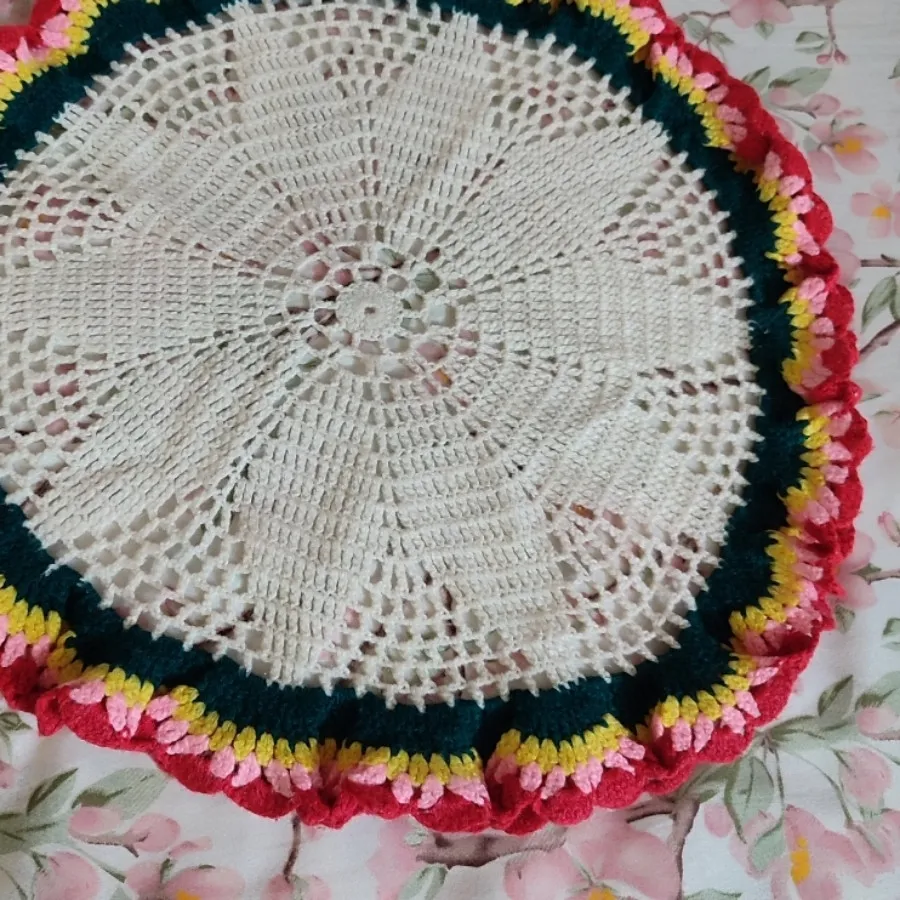 رومیزی قلاب بافی