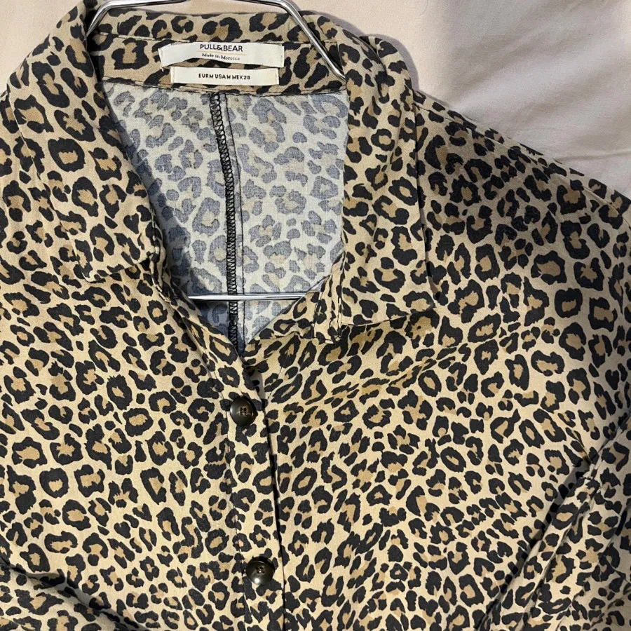 شومیز pull and bear