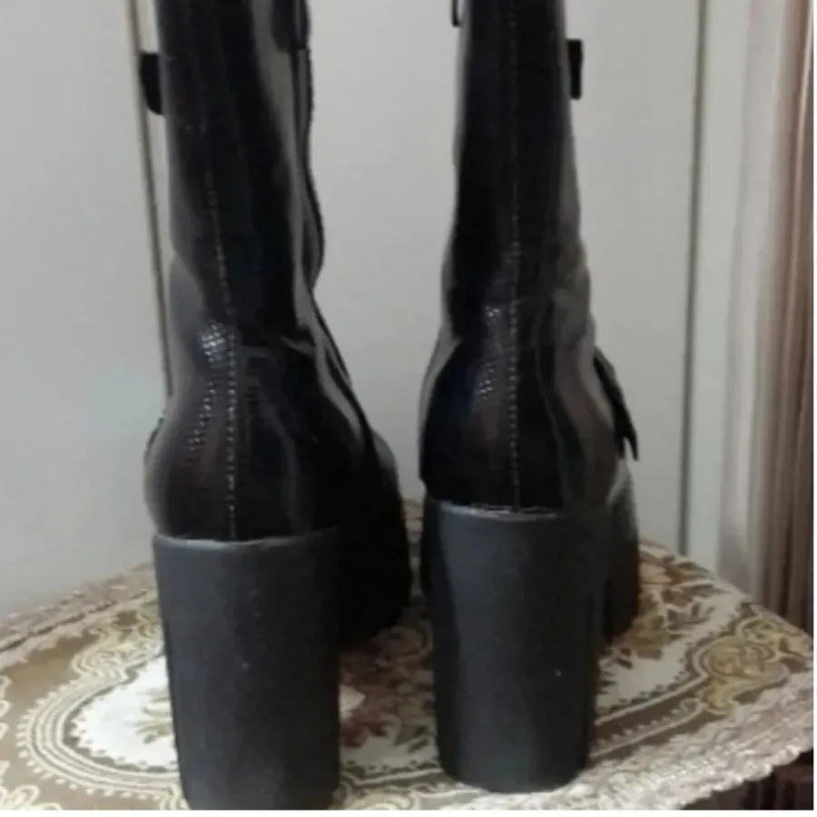 بوت چرم