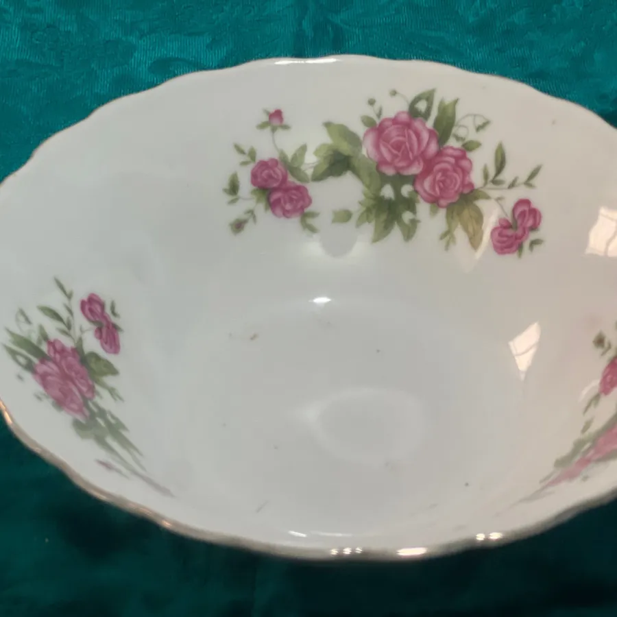 چینی گل سرخی