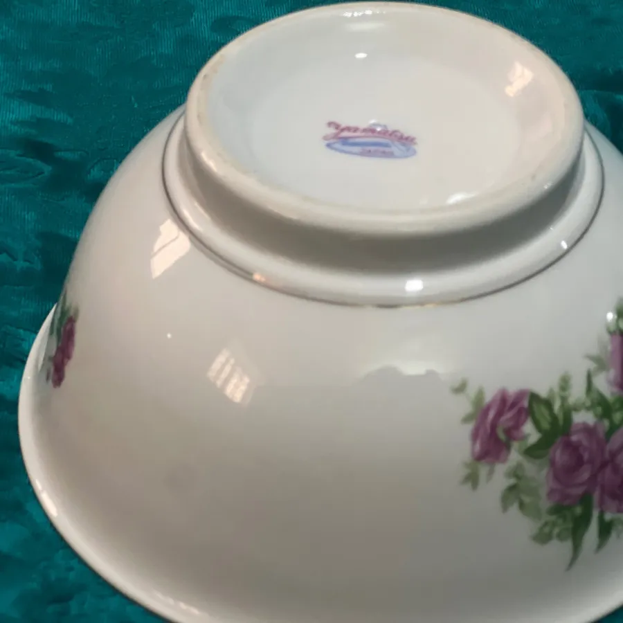 چینی گل سرخی