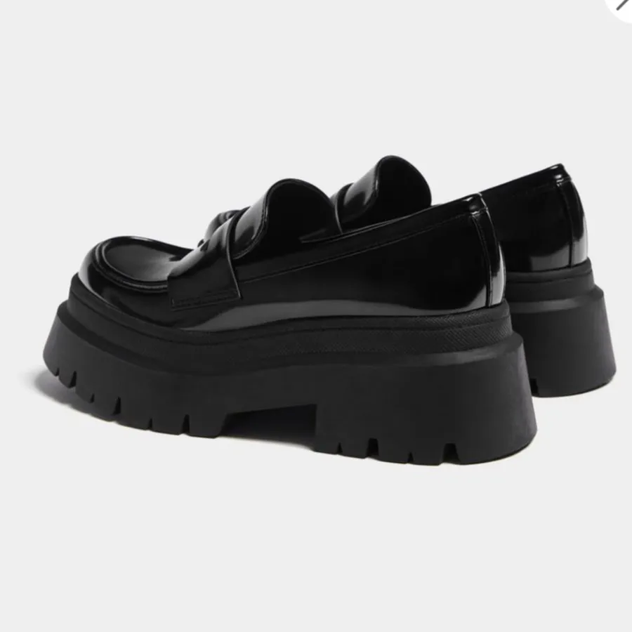 لوفر pull & bear چ.ر.م