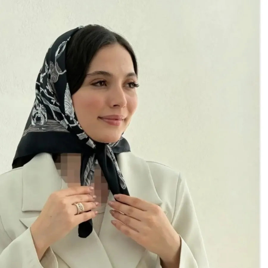 مینی اسکارف