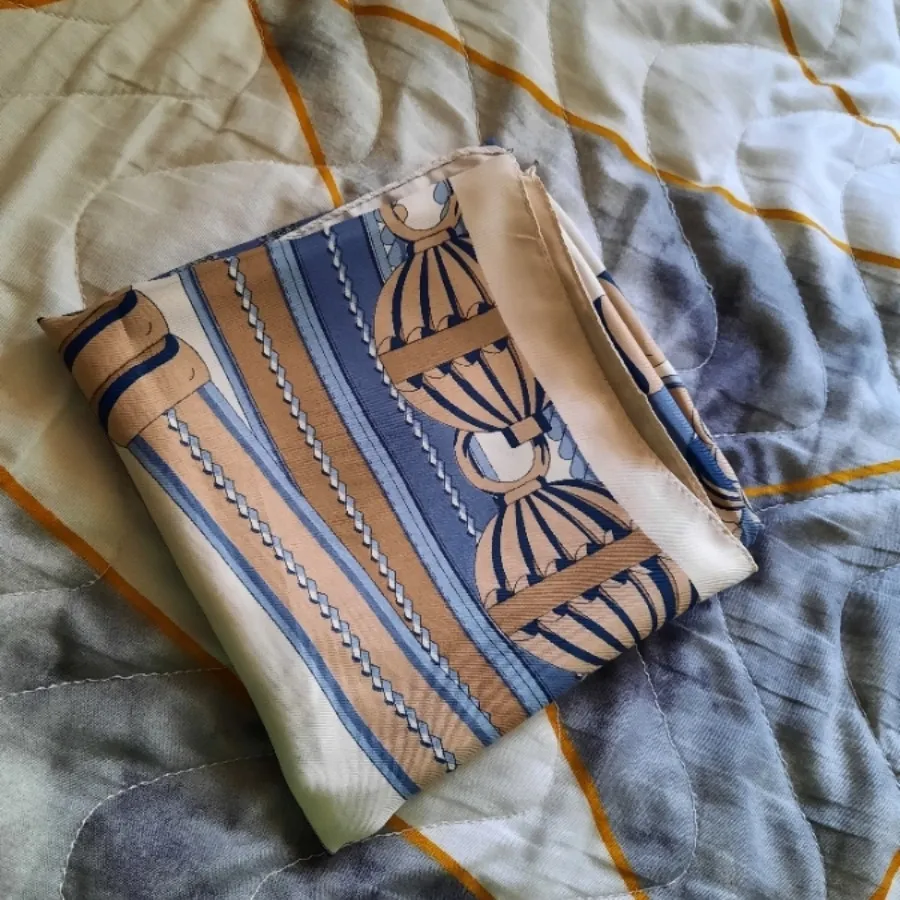مینی اسکارف