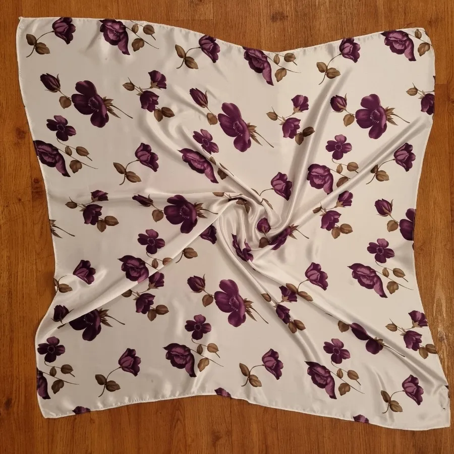 روسری ساتن