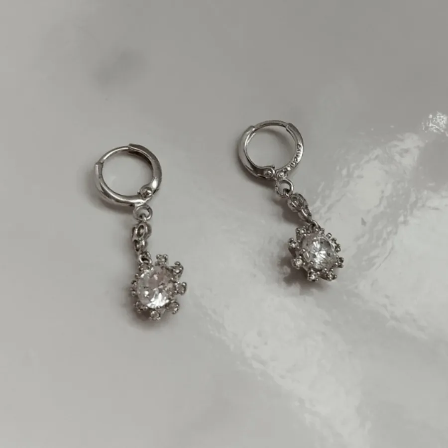 گوشواره نگیندار
