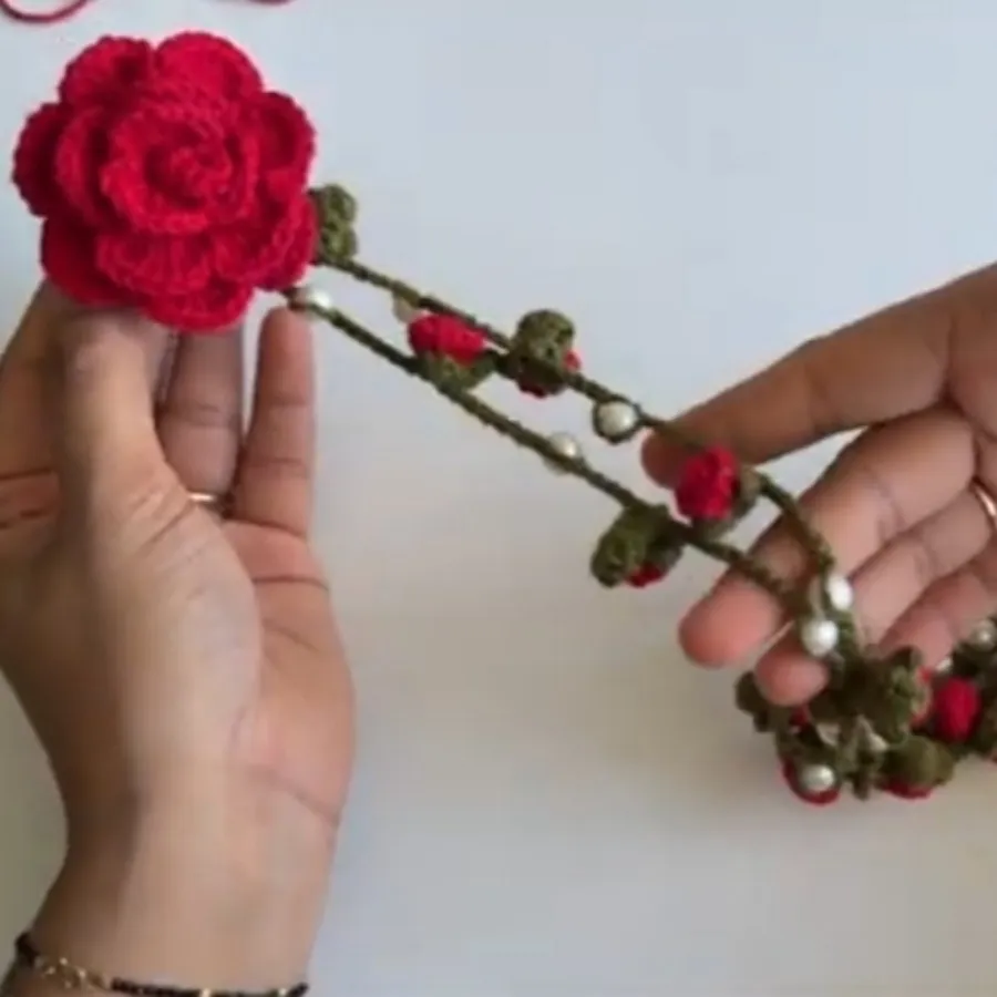 گیره و آویز مو