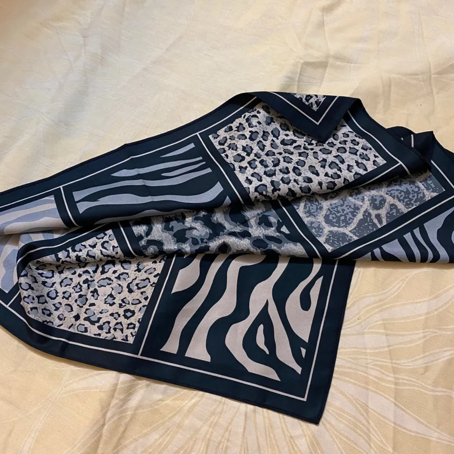 مینی اسکارف