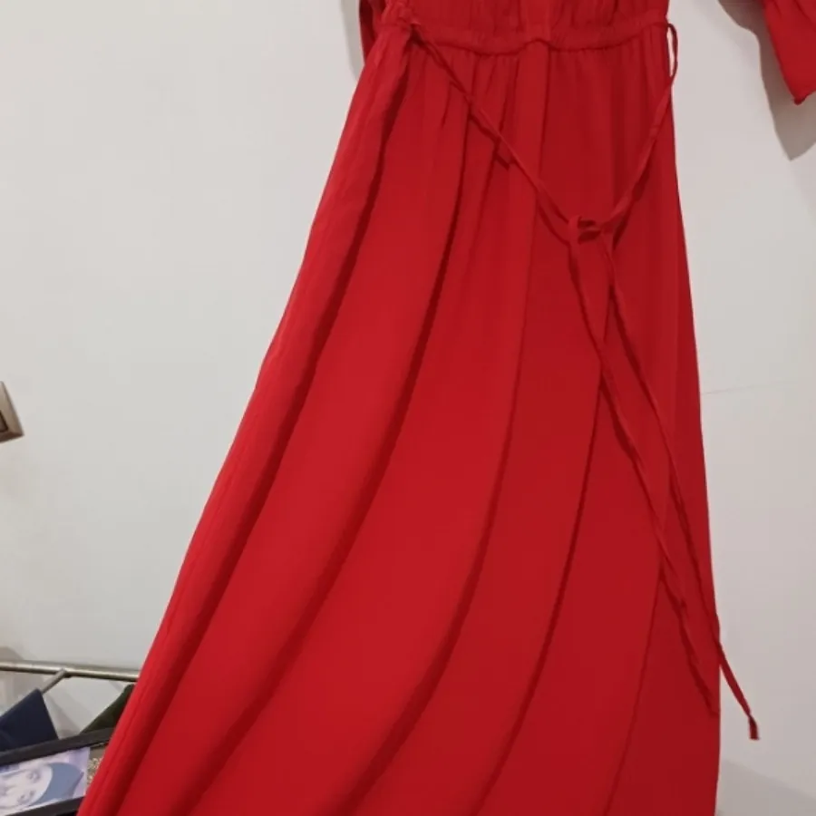 ساحلی بلند درحدنووو