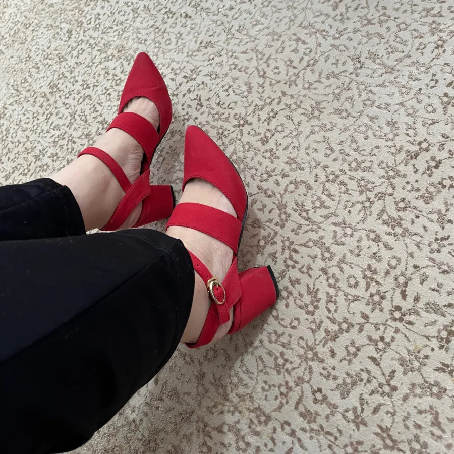 کفش قرمز مجلسی