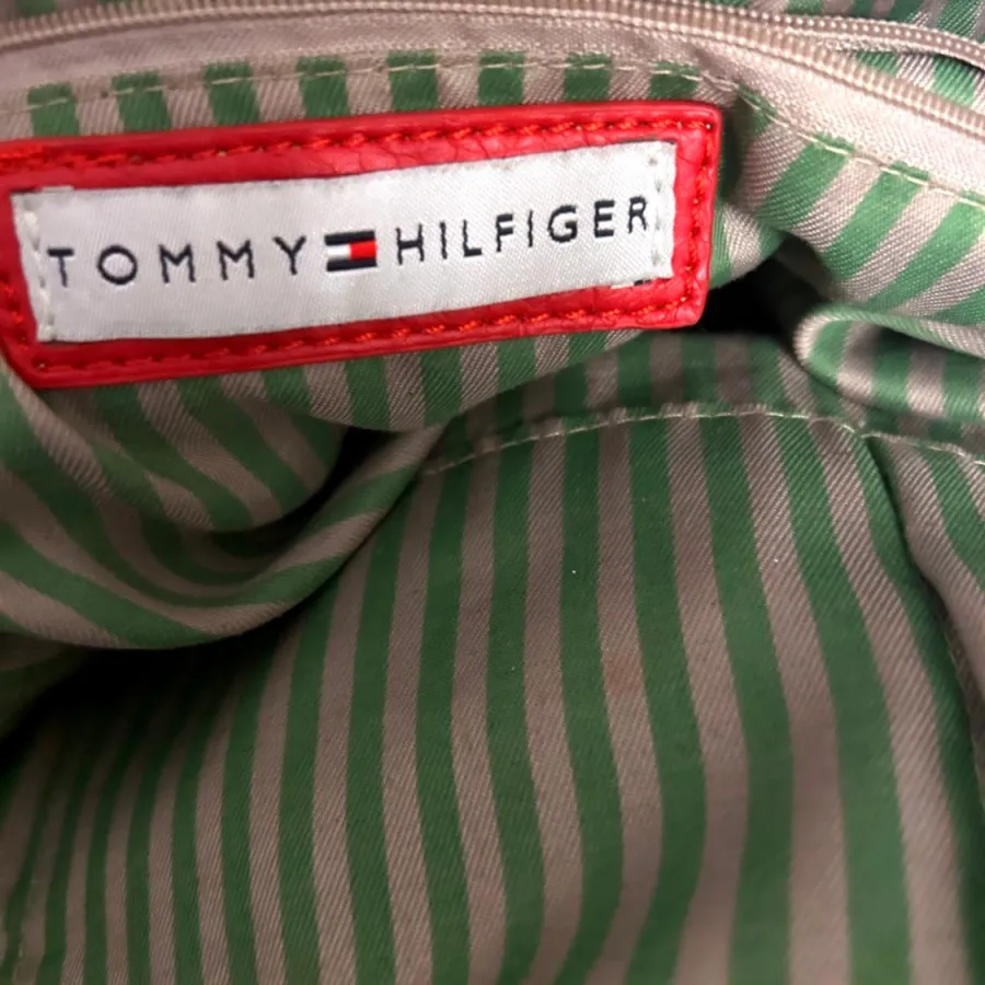 کیف تامیtommy