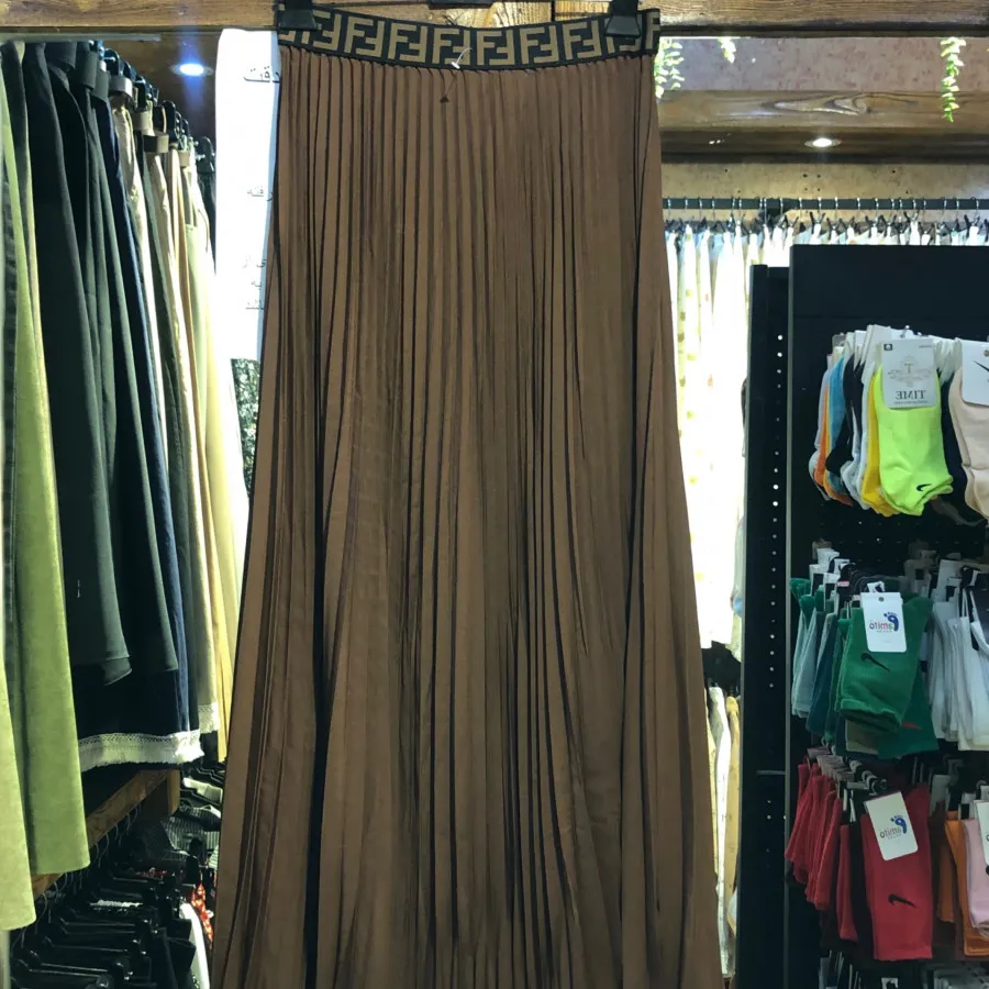 دامن پلیسه