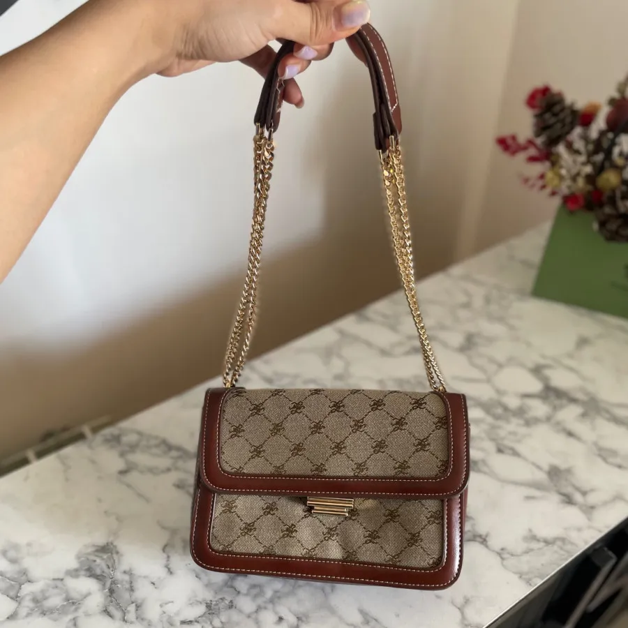 کیف MNG