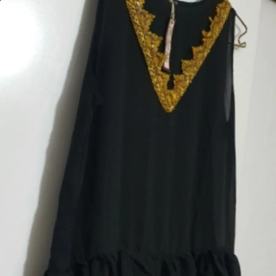 پیراهن کوتاه